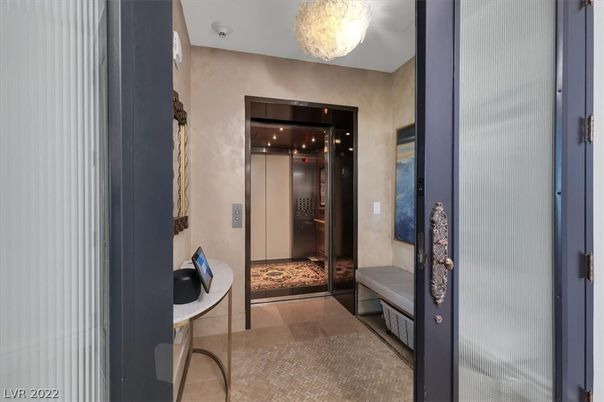 Elevator, Interior