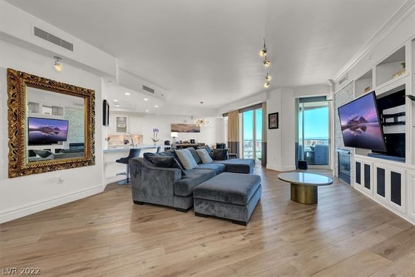 Interior, Kitchen, Living room, Pendant Lights, Recessed Lighting, Wood Texture Flooring