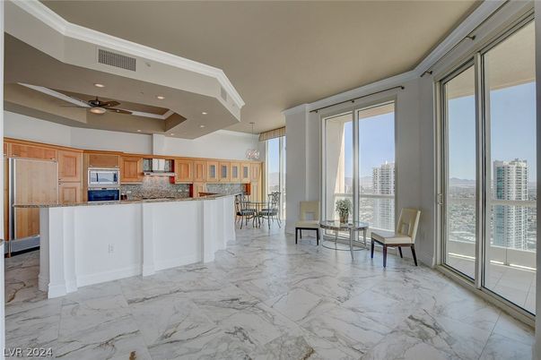 Dining room, Interior, Kitchen, Marble, Recessed Lighting, Stainless Steel Appliances