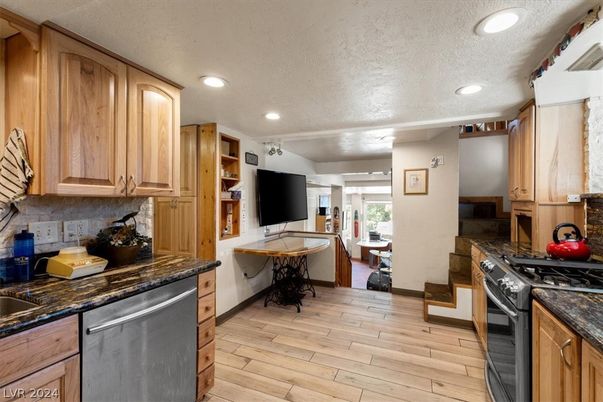 Interior, Kitchen, Recessed Lighting, Wood Texture Flooring