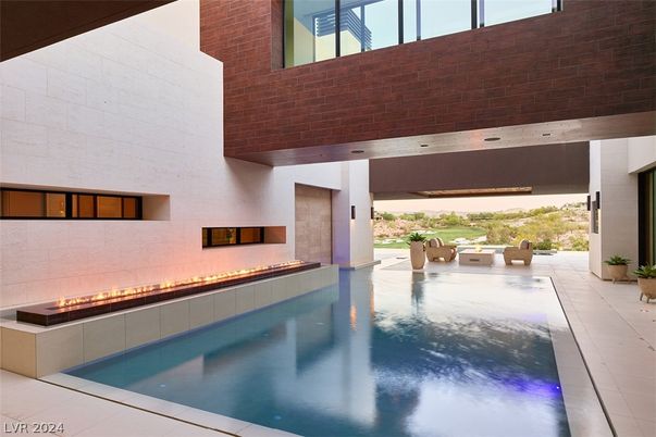 Exterior, Fireplace, Pool