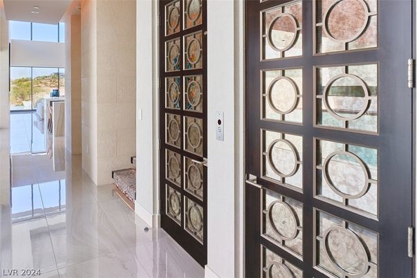 Elevator, Interior