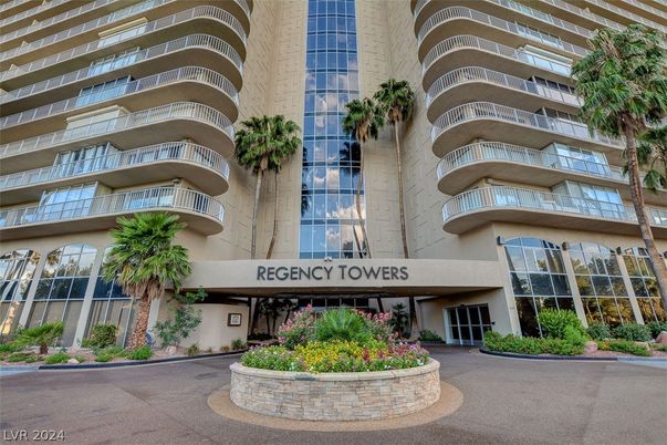 Exterior, Facade, Condo Building