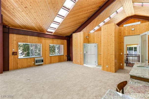Empty room, Interior, Wooden Ceilings, Wooden Walls