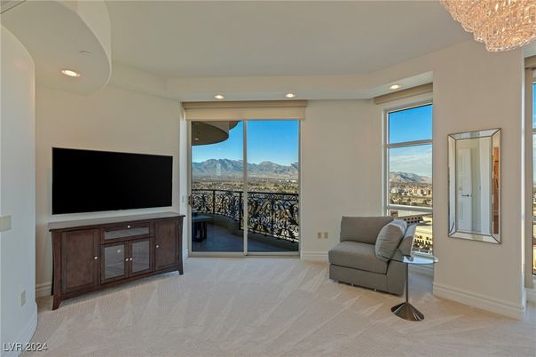 Chandelier, Interior, Recessed Lighting