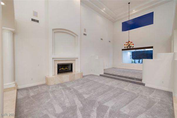 Empty room, Fireplace, Interior, Pendant Lights, Recessed Lighting