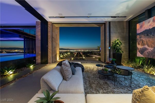 Fireplace, Interior, Living room
