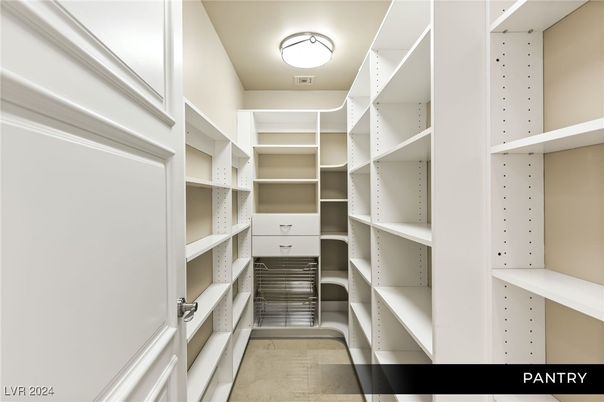 Interior, Walk-in Closets