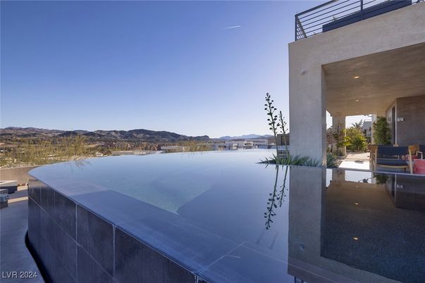 Exterior, Pool, Water