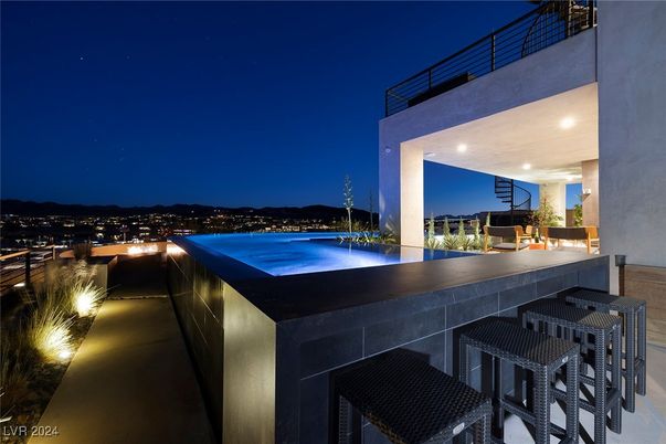 Exterior, Pool, Water