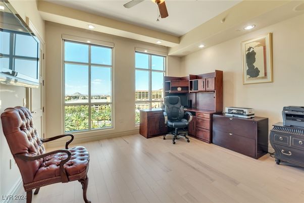 Home Office, Interior, Recessed Lighting, Wood Texture Flooring