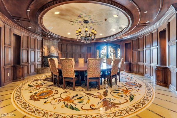Chandelier, Dining room, Interior, Recessed Lighting, Wooden Ceilings, Wooden Walls
