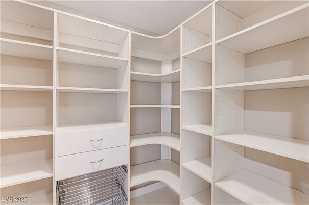 Interior, Walk-in Closets