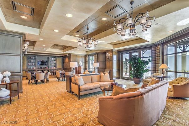 Chandelier, Dining room, Interior, Living room, Pendant Lights, Recessed Lighting