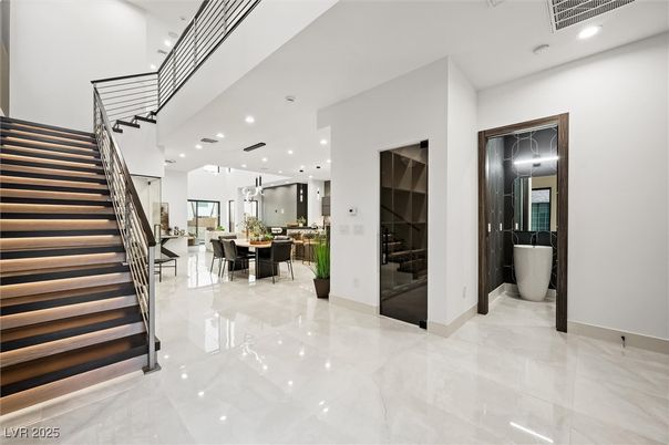 Dining room, Interior, Pendant Lights, Recessed Lighting