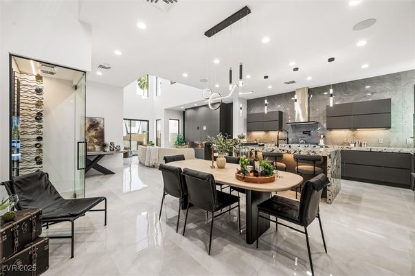 Dining room, Interior, Kitchen, Living room, Pendant Lights, Recessed Lighting, Stainless Steel Appliances
