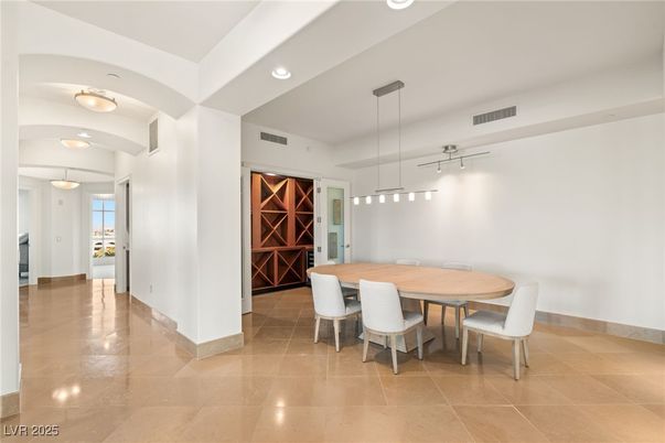 Dining room, Interior, Pendant Lights, Recessed Lighting, Wine Storage
