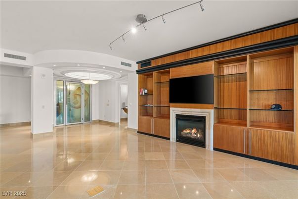 Empty room, Fireplace, Interior, Recessed Lighting