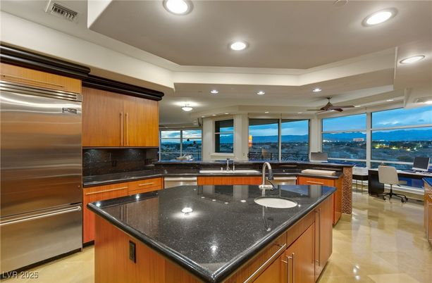 Dining room, Interior, Kitchen, Recessed Lighting, Stainless Steel Appliances