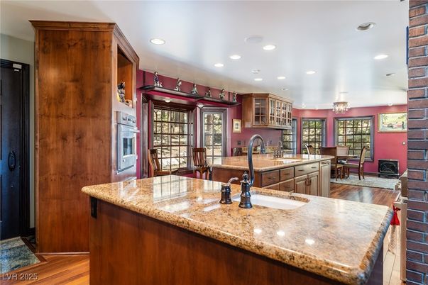 Dining room, Interior, Kitchen, Recessed Lighting, Wood Texture Flooring