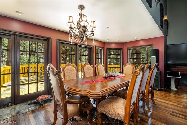 Chandelier, Dining room, Interior, Recessed Lighting, Wood Texture Flooring
