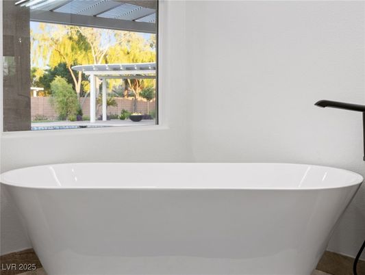Bathroom, Free Standing Baths, Interior