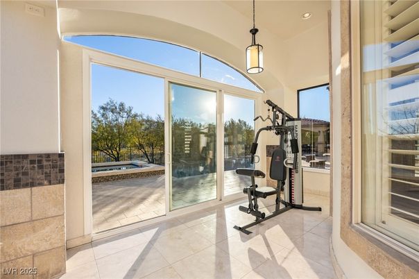 Fitness Equipment, Interior, Pendant Lights, Recessed Lighting