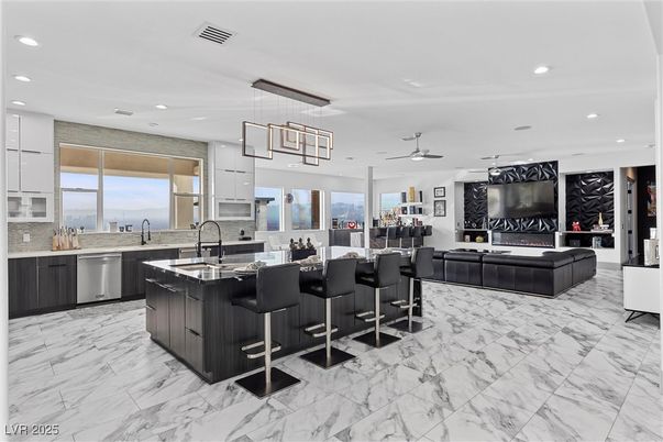 Interior, Kitchen, Living room, Marble, Pendant Lights, Recessed Lighting, Stainless Steel Appliances