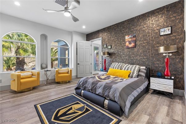 Bedroom, Interior, Recessed Lighting, Wood Texture Flooring