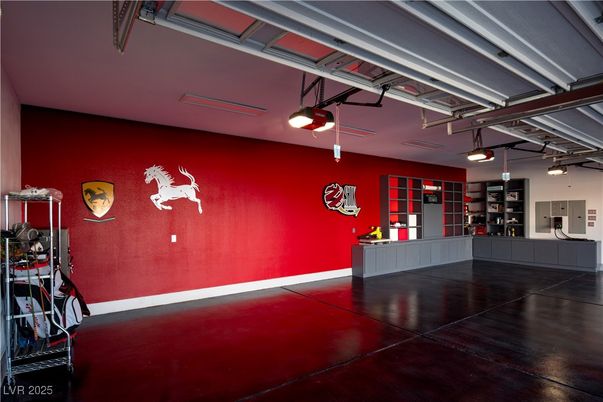 Garage, Interior