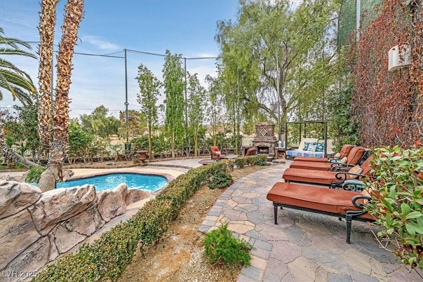 Exterior, Fireplace, Pool