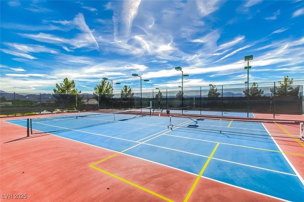 Exterior, Tennis Courts