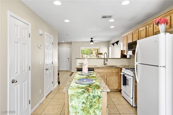 Interior, Kitchen, Recessed Lighting