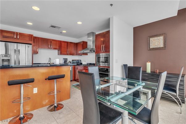 Dining room, Interior, Kitchen, Recessed Lighting, Stainless Steel Appliances