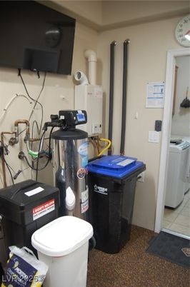 Interior, Washer