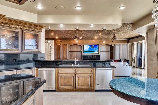 Interior, Kitchen, Pendant Lights, Recessed Lighting, Stainless Steel Appliances