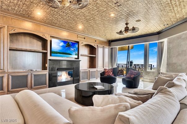 Fireplace, Interior, Living room, Recessed Lighting