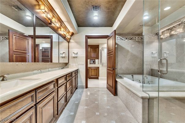 Bathroom, Dual Sink Vanities, Glass Shower, Interior, Recessed Lighting