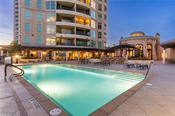 Exterior, Facade, Pool, Condo Building