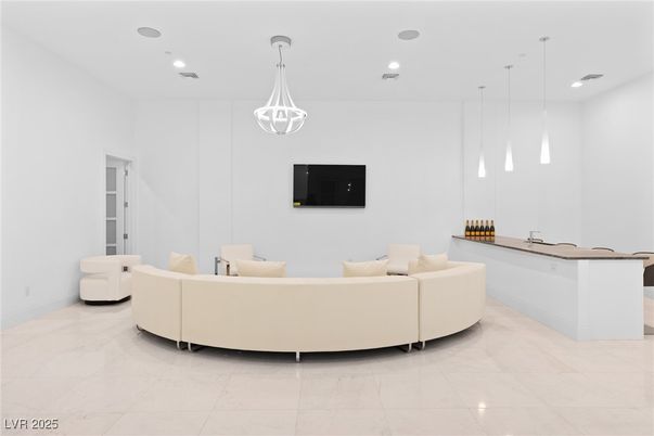 Interior, Living room, Pendant Lights, Recessed Lighting