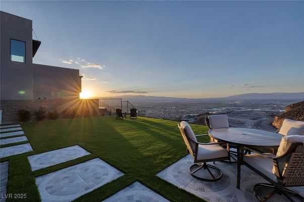 Backyard, Exterior, Water
