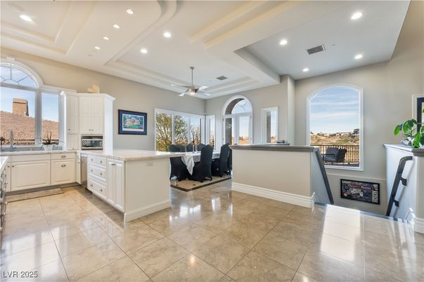 Dining room, Interior, Kitchen, Recessed Lighting