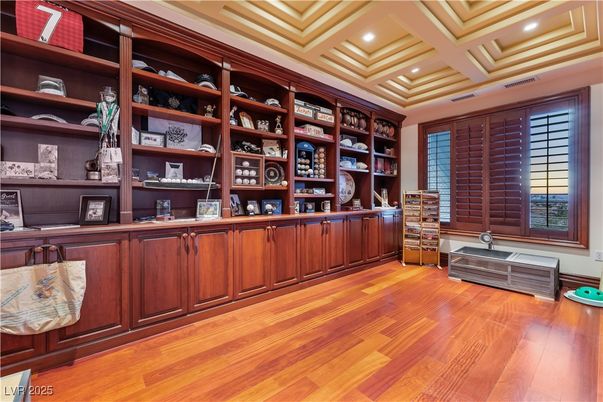 Home Office, Interior, Recessed Lighting, Wood Texture Flooring