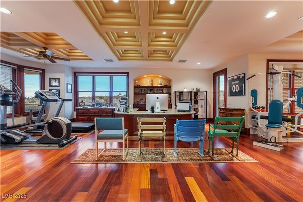 Fitness Equipment, Interior, Recessed Lighting, Wood Texture Flooring