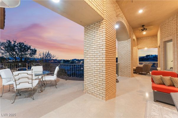 Exterior, Recessed Lighting