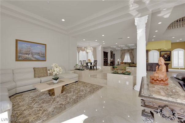 Chandelier, Dining room, Interior, Living room, Recessed Lighting