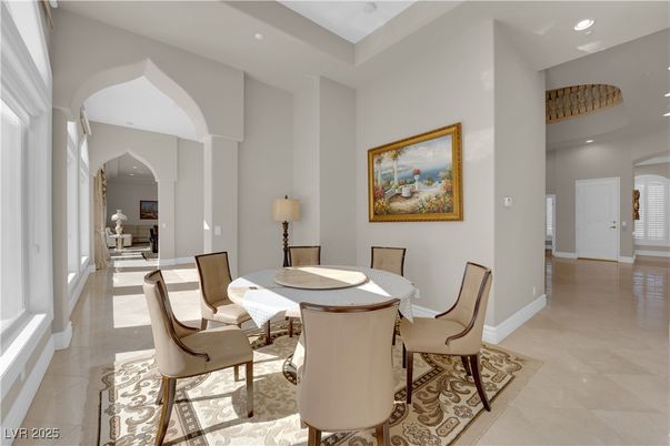 Dining room, Interior, Recessed Lighting