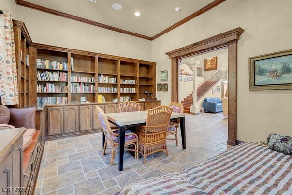 Dining room, Interior, Recessed Lighting