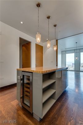 Interior, Pendant Lights, Recessed Lighting, Wood Texture Flooring