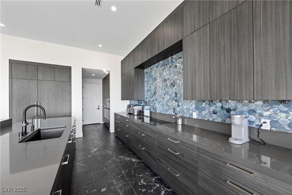 Interior, Kitchen, Marble, Recessed Lighting
